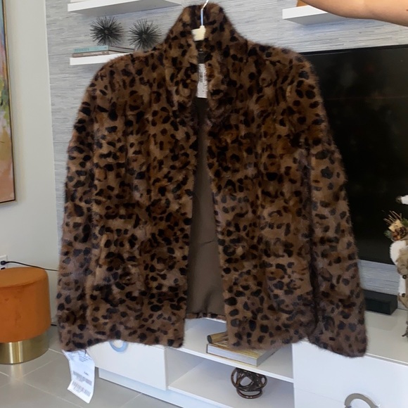 NEW‼️ OVAL MINK DE LEOPARD JACKET ANIMAL PRINT - Picture 4 of 15